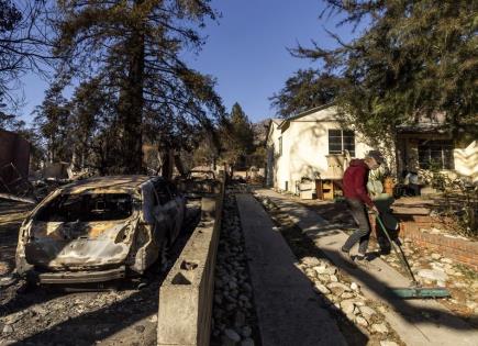 ¿Por qué Algunas Casas Resistieron los Incendios en Los Ángeles?