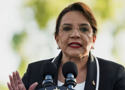 Presidenta de Honduras felicita a Trump y espera fortalecer relación en migración y seguridad