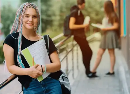 Estudiantes potosinas podrán aplicar a estancias cortas en Canadá Estudiantes potosinas podrán aplicar a estancias cortas en Canadá