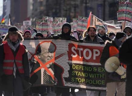 Migrantes y activistas protestan en Chicago