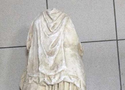 Hallazgo de estatua de mármol de 2.000 años en Grecia