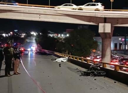 Dos motociclistas mueren arrollados por tráiler en el distribuidor Juárez