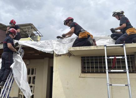 Estudiantes de Mayotte vuelven a clases tras devastación por ciclón