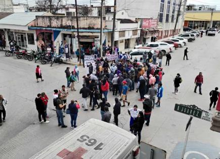 Marcha contra la GCE paraliza centro de Ciudad Valles