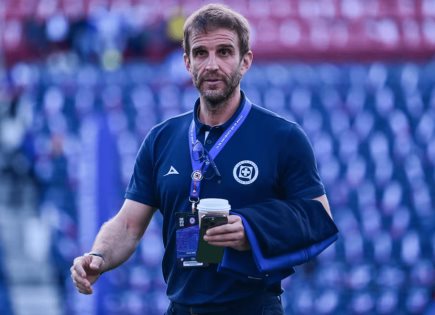 Nuevo escándalo en Cruz Azul: Iván Alonso aceptó oferta del Porto y luego desapareció