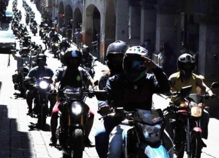 Protesta de motociclistas en Chiapas contra la ley chaleco