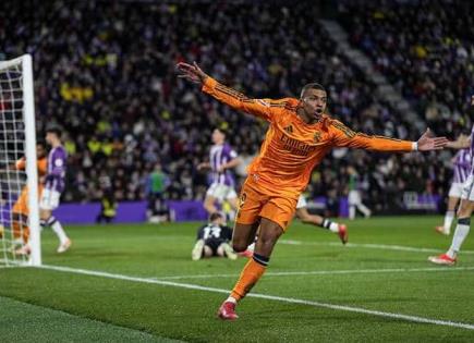 El Madrid golea al Valladolid