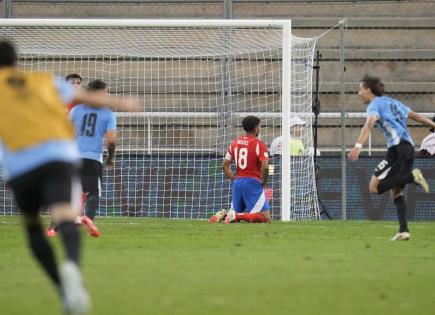 Uruguay vence a Chile en Sudamericano Sub20 con gol en el descuento