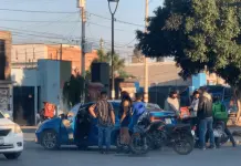 Choque en avenida Salk deja solo da&ntilde;os