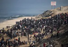 Israel impide el regreso de palestinos al norte de Gaza Israel impide el regreso de palestinos al norte de Gaza