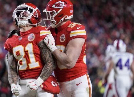 Patrick Mahomes y los Chiefs triunfan sobre los Bills en camino al tricampeonato