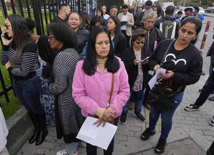 Petro envía avión para deportados