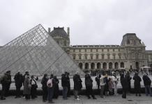 Anuncio de Macron sobre la renovación del Louvre y la sala de la Mona Lisa