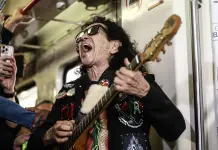 Alex Lora niega que Sara sea un narcocorrido Alex Lora niega que Sara sea un narcocorrido