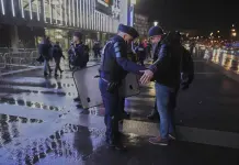 Confrontación entre hinchas del Feyenoord y la policía en la frontera