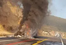 Pipa se incendia en la carretera Rayón-Ciudad Valles; cierran circulación Pipa se incendia en la carretera Rayón-Ciudad Valles; cierran circulación