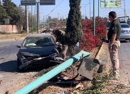 Choque en Carretera 57 deja solo daños materiales
