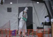 Despliegue de vacuna experimental contra el &eacute;bola en Uganda