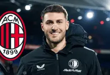 Firma de Santiago Giménez con el Milan Firma de Santiago Giménez con el Milan