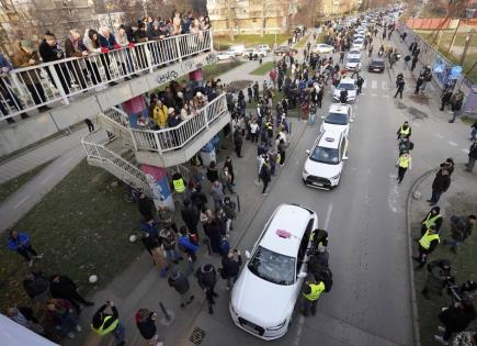 Solidaridad de Taxistas con Estudiantes en Protestas en Serbia