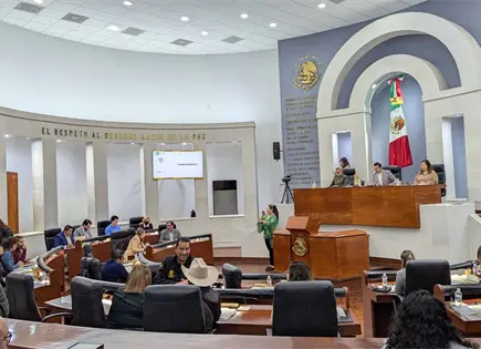Buscan que las y los diputados justifiquen trabajo a distancia Buscan que las y los diputados justifiquen trabajo a distancia