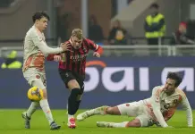 Asistencia de Santi Giménez en triunfo de Milan en Copa
