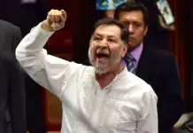 Fernández Noroña confunde el nombre del gobernador de Sinaloa