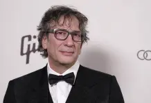 Mujer acusa al autor Neil Gaiman de múltiples agresiones sexuales Mujer acusa al autor Neil Gaiman de múltiples agresiones sexuales