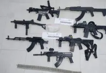 Aseguran armas, droga y veh&iacute;culos en cateo en la colonia 21 de Marzo