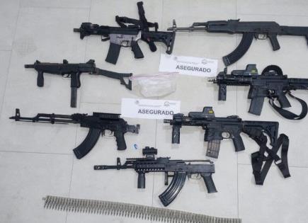 Aseguran armas, droga y veh&iacute;culos en cateo en la colonia 21 de Marzo