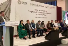 Pide Infonavit predios a municipios para su programa de vivienda