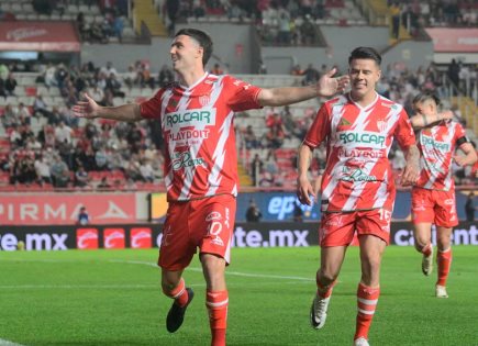 Duelo Intenso: Necaxa vs Santos Laguna en el Estadio Victoria