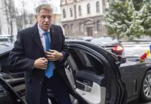 Impacto de la presión populista en la renuncia del presidente rumano