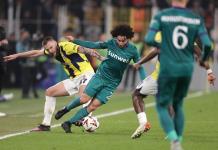 C&eacute;sar Chino Huerta debuta con derrota en Europa League
