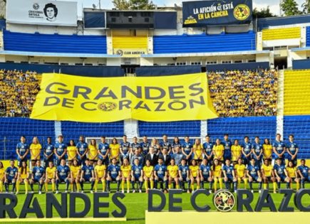 Homenaje a Cristóbal Ortega y foto oficial de los equipos América