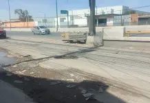 Tr&aacute;fico pesado arruin&oacute; lateral de carretera a Rioverde