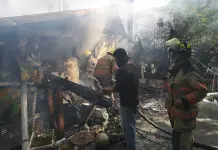 Incendio consume vivienda en Ciudad Valles; moradores ilesos Incendio consume vivienda en Ciudad Valles; moradores ilesos