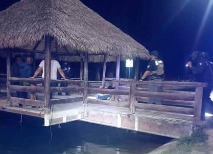 Detienen agentes a jóvenes durante operativo policiaco