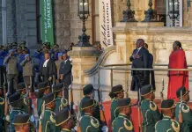 Sudáfrica cancela abruptamente el discurso presupuestario por disputas entre partidos gobernantes