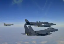 Fuerzas de Corea del Sur y EEUU realizan maniobras con un bombardero B-1B Fuerzas de Corea del Sur y EEUU realizan maniobras con un bombardero B-1B