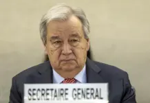El jefe de la ONU afirma que autócratas y belicistas sofocan los derechos humanos