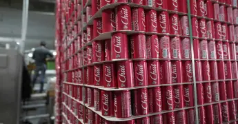 Trump logra que Coca-Cola use azúcar de caña en EE. UU.