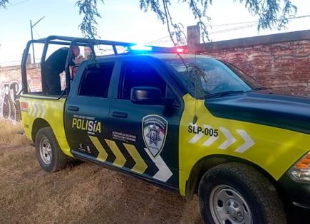 "Polis" evitan suicidio en el Deportivo Ferrocarrilero "Polis" evitan suicidio en el Deportivo Ferrocarrilero