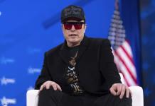 Elon Musk denuncia ataque masivo a X