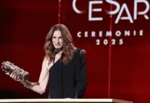 Julia Roberts: Icono del cine galardonada en París