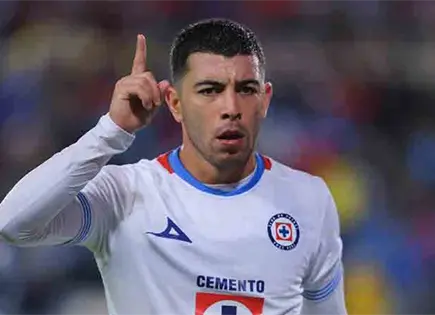 Erik Lira habla sobre posible salida tras victoria de Cruz Azul