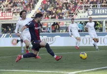 Triunfo del Bologna sobre el Cagliari en la Serie A