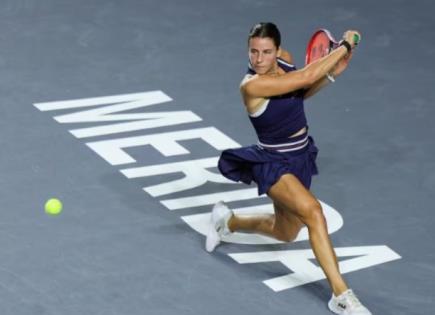 Emma Navarro, primera finalista del Mérida Open AKRON 2025, demuestra su dominio en el tenis femenil.