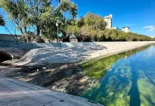 Arrojan aguas negras a lago del Parque Tangamanga I