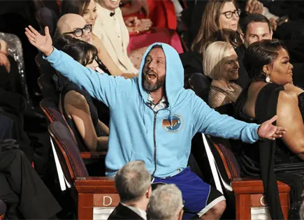 Adam Sandler llega a los 60 años Adam Sandler llega a los 60 años